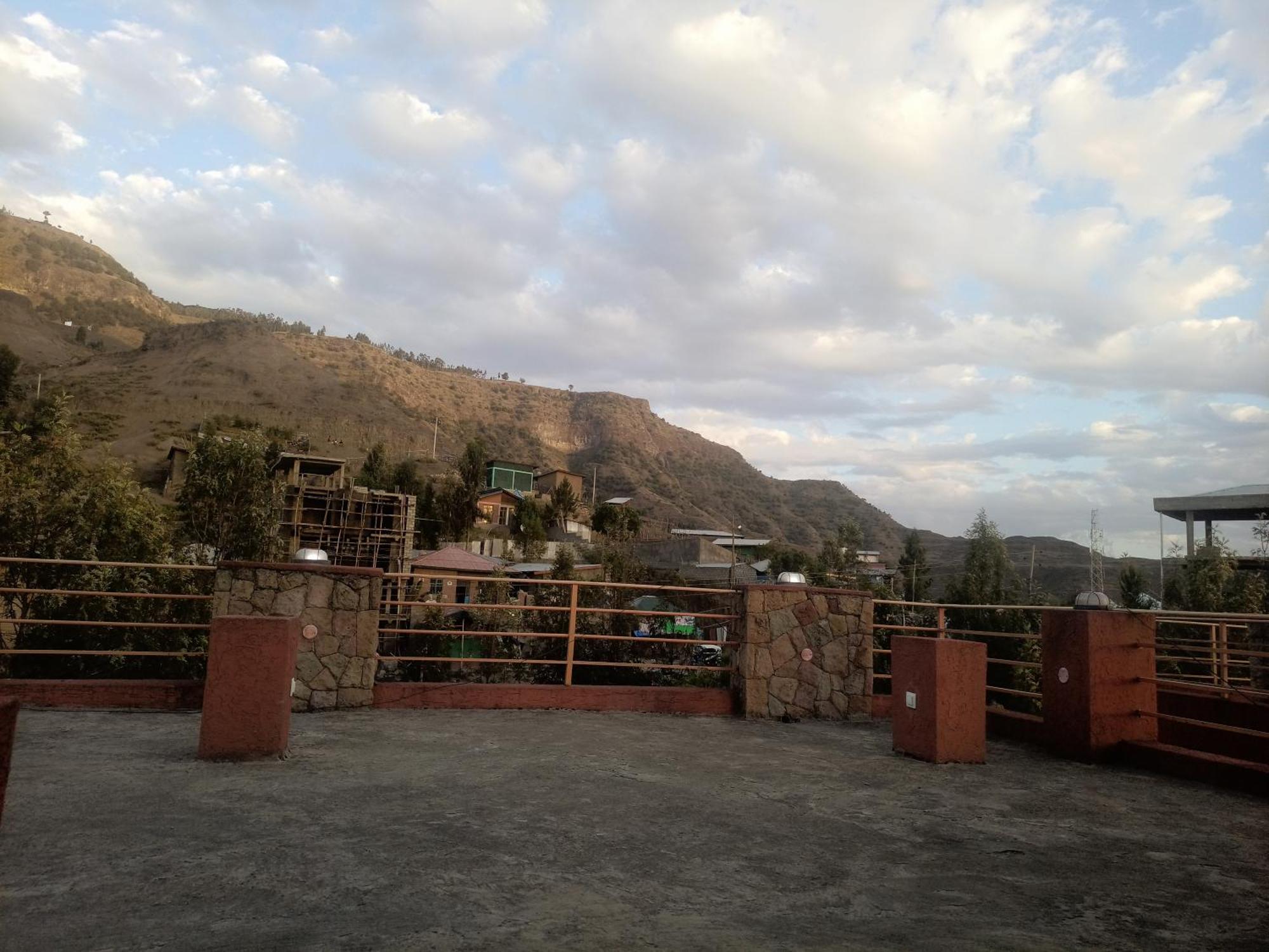Zan-Seyoum Hotel - Lalibela Bagian luar foto