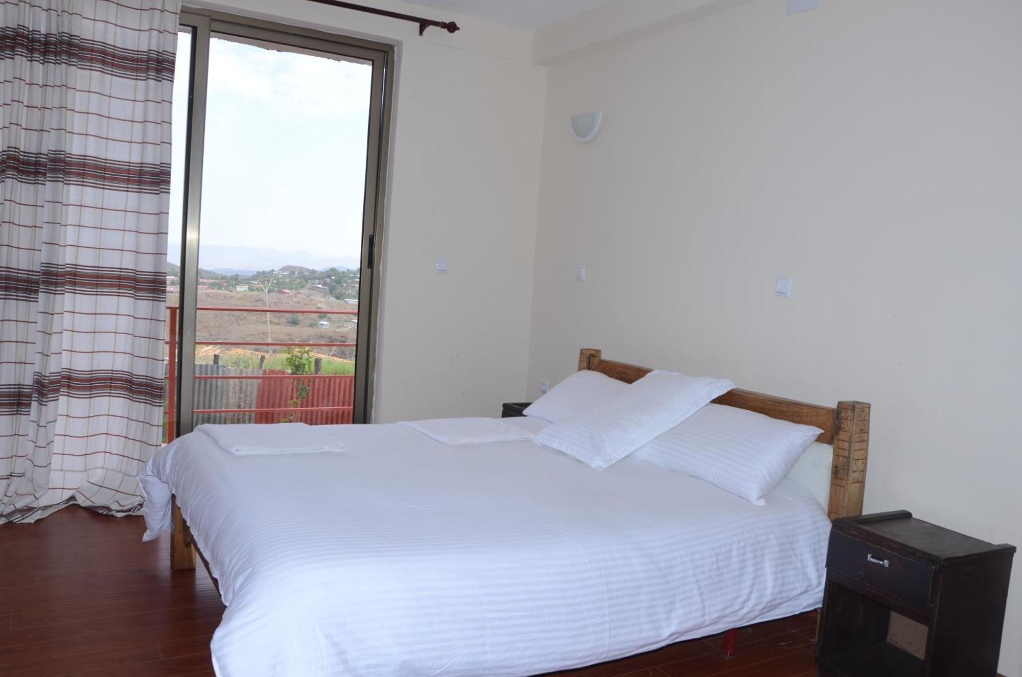 Zan-Seyoum Hotel - Lalibela Bagian luar foto