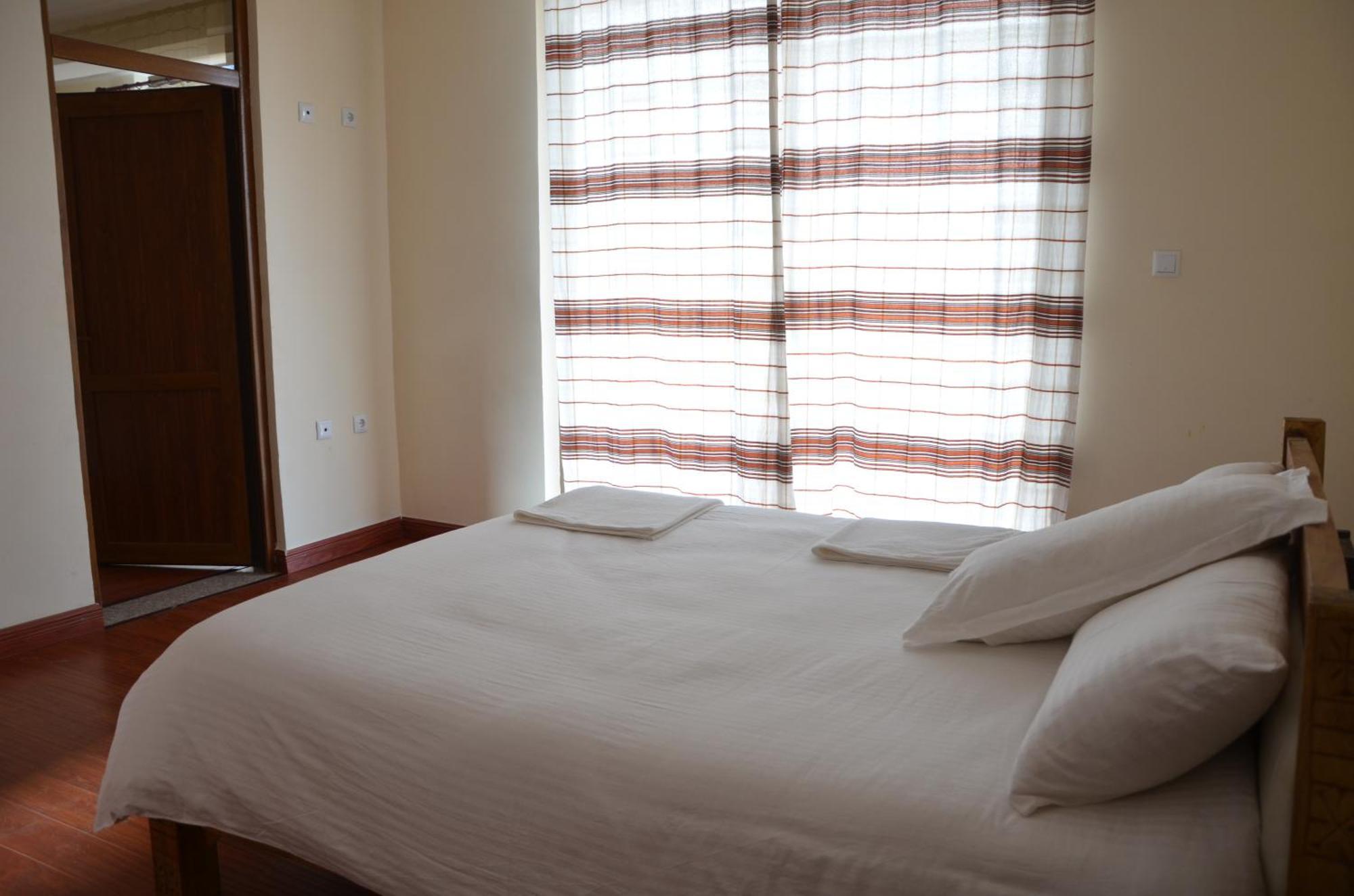 Zan-Seyoum Hotel - Lalibela Bagian luar foto